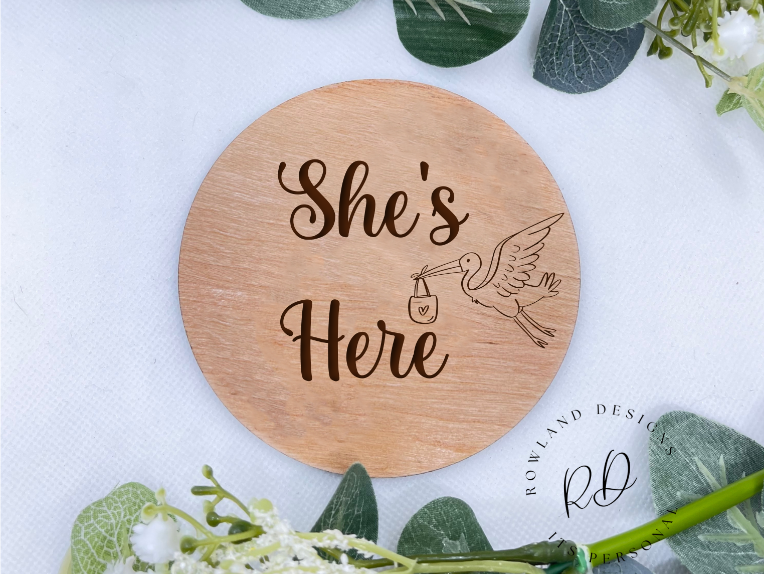 She’s Here Sign Ideas: Personalised Baby Announcements for Your New Arrival