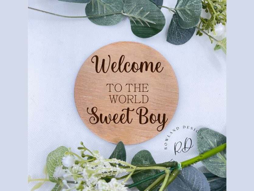 Simple Baby Announcement Quotes (Short & Sweet Ideas)