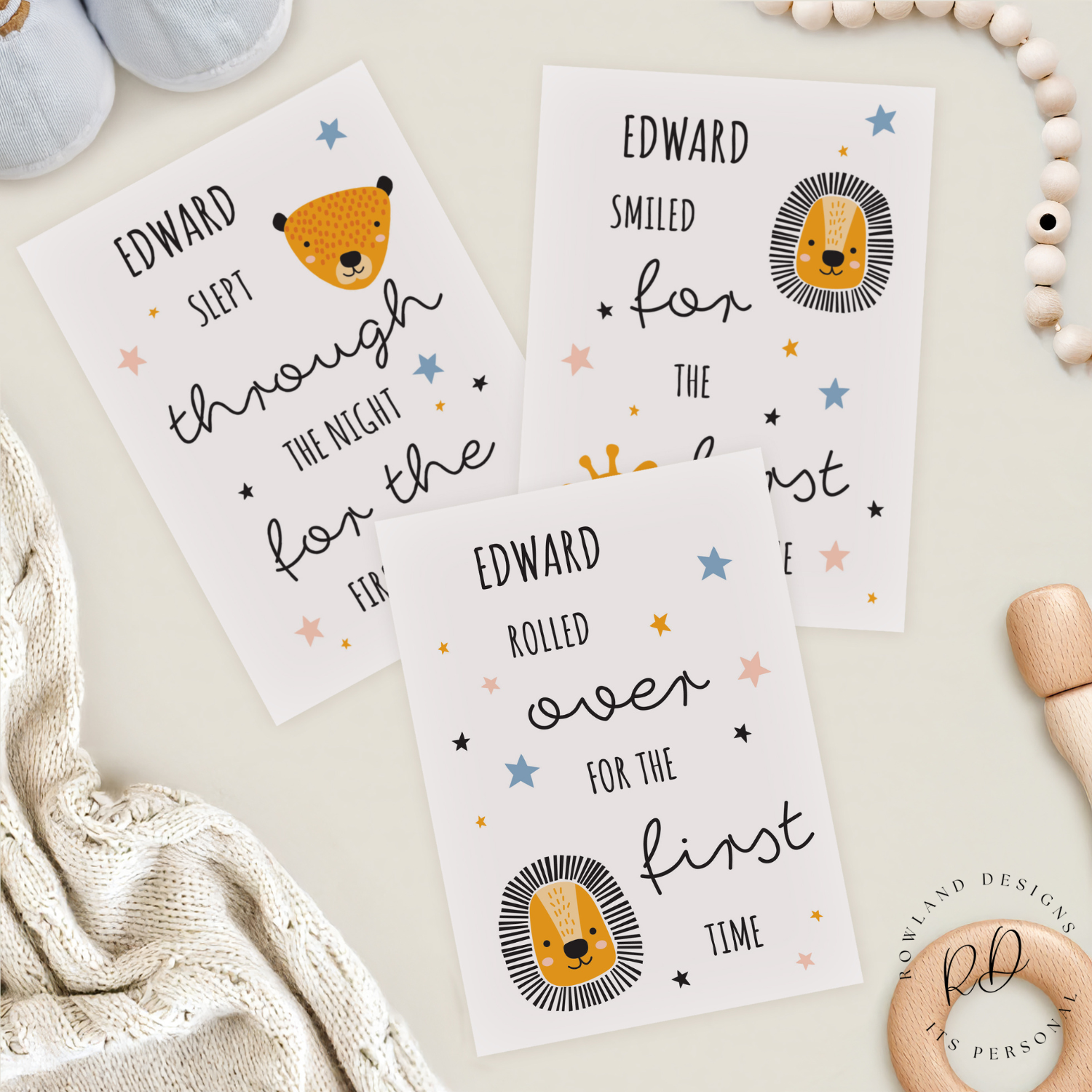 Baby lying next to milestone card for weekly photo