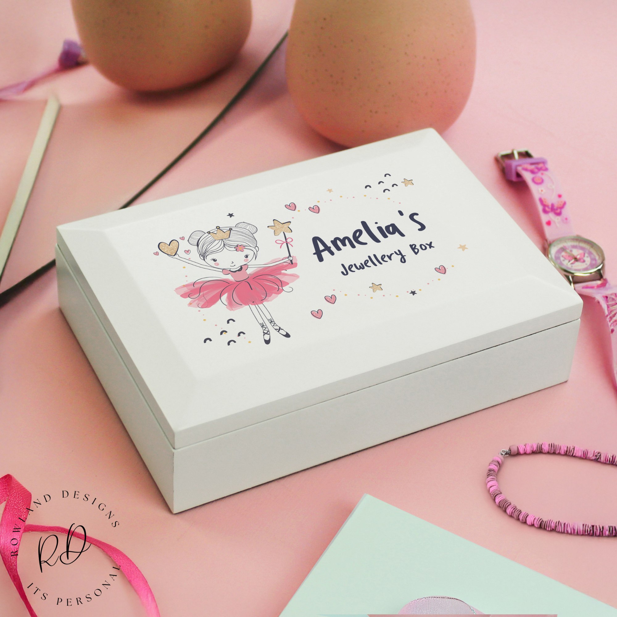 Elegant wooden keepsake box for girls