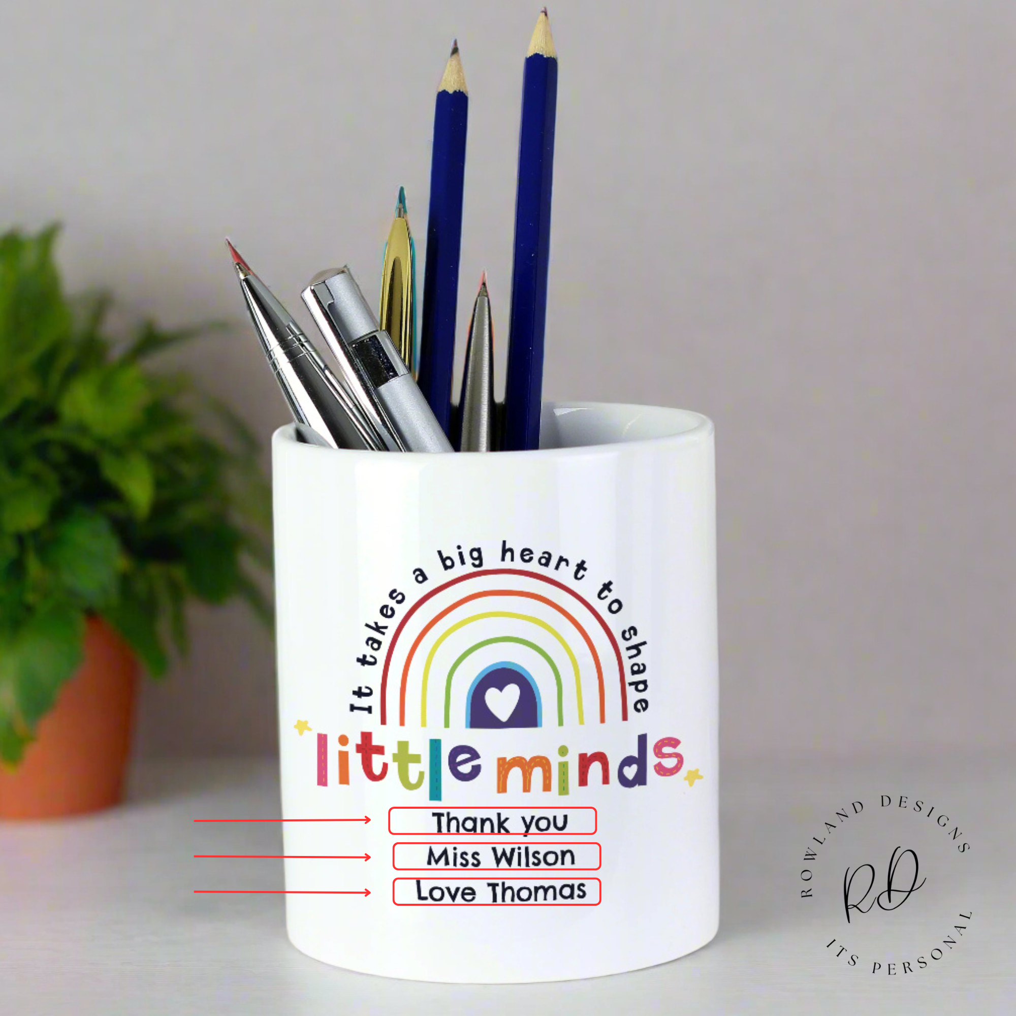 Thoughtful teacher gift – ceramic storage pot with customizable engraving.